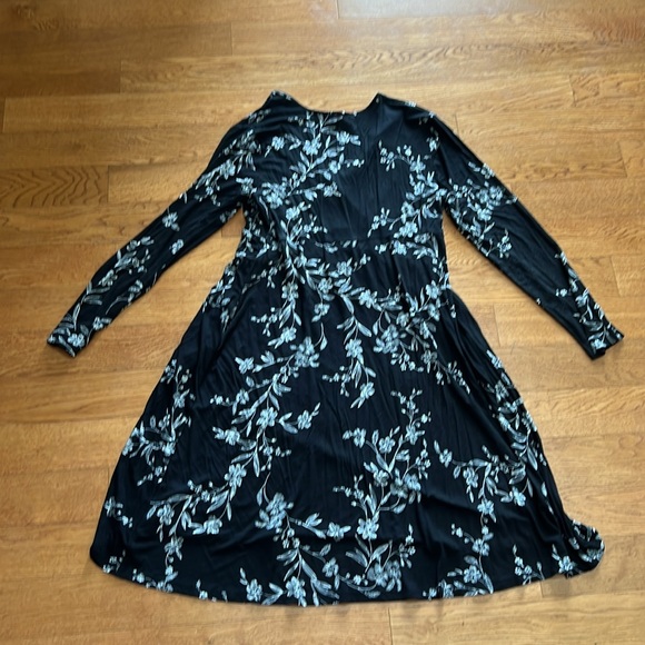 Women’s Black Dress - Picture 3 of 3